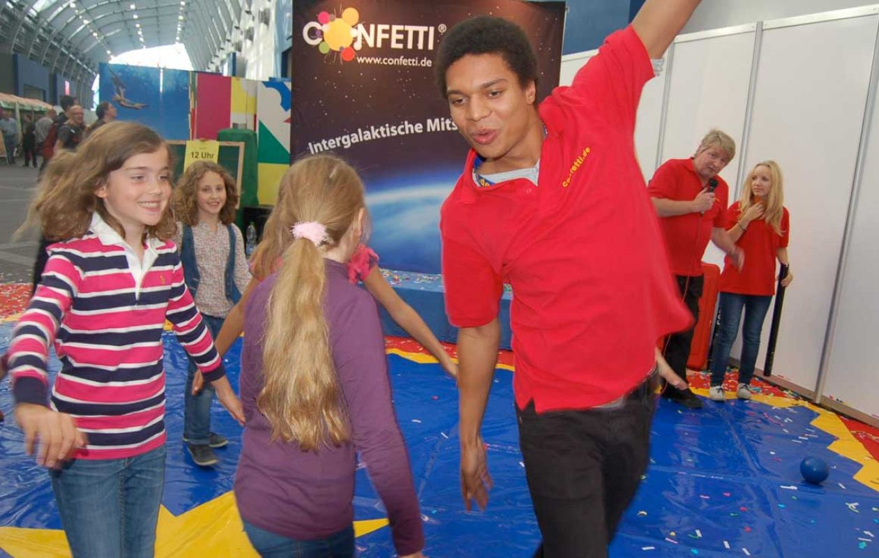 Kinderaktion von Confetti.de auf der SPIEL Essen – fröhliche Mitspielreise mit Bewegung und Spaß